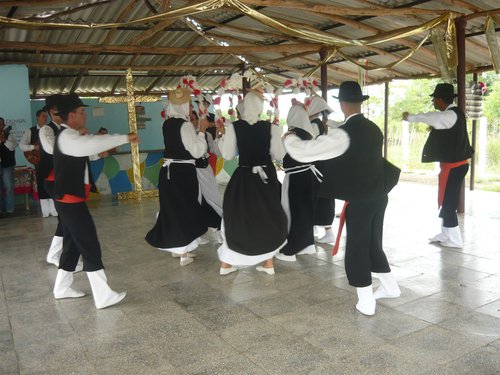 Grupo portador Isleños de Poza. Cabaiguán. S.Spíritus.JPG