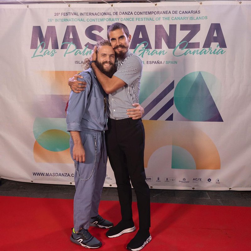 Niosbel y Julio en el Masdanza 2021, día de la premiación_foto Quique Crubelo.jpg